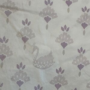 Pottery barn full size fitted sheet. Great condition no issues.